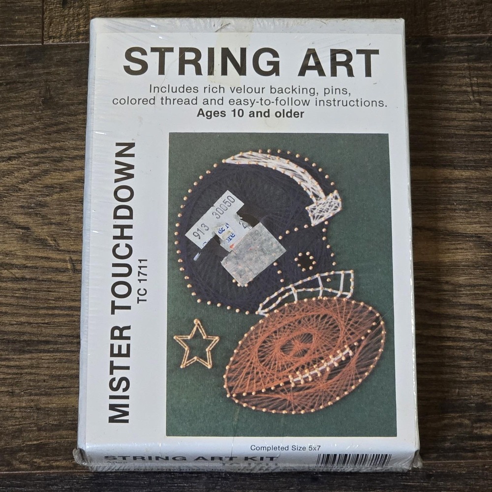 String Thread Art MISTER TOUCHDOWN FOOTBALL‎ NEW 5x7 TC1711 Age 10+